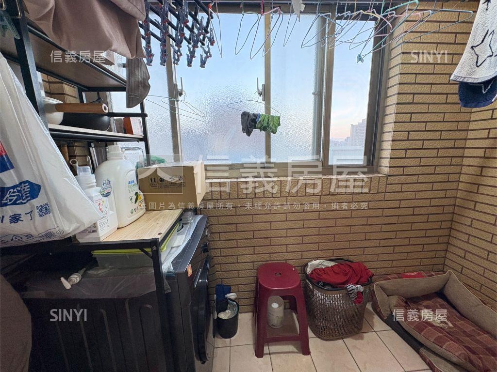 近雙語學校邊間三房車位房屋室內格局與周邊環境