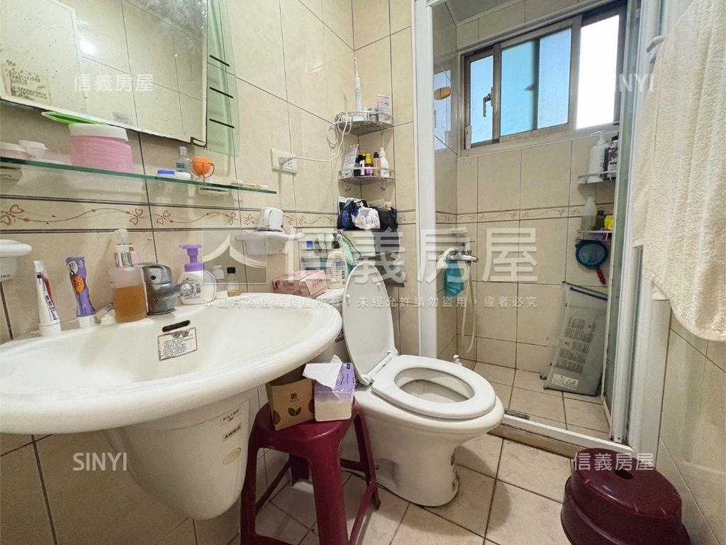 近雙語學校邊間三房車位房屋室內格局與周邊環境