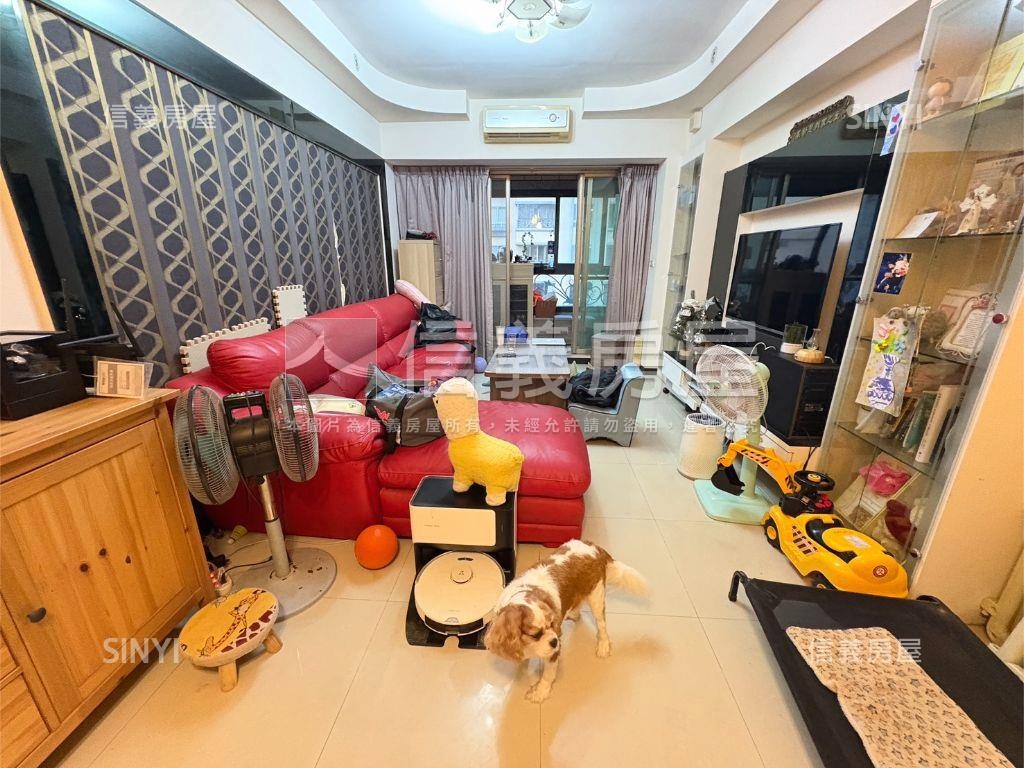 近雙語學校邊間三房車位房屋室內格局與周邊環境