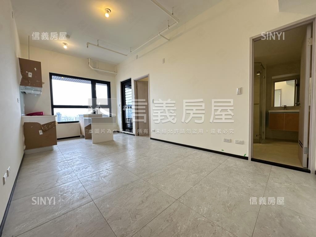 無敵市景３０高樓兩房平車房屋室內格局與周邊環境