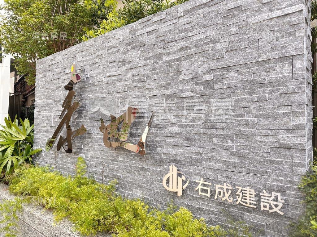 新埔地區全新挑高套房房屋室內格局與周邊環境