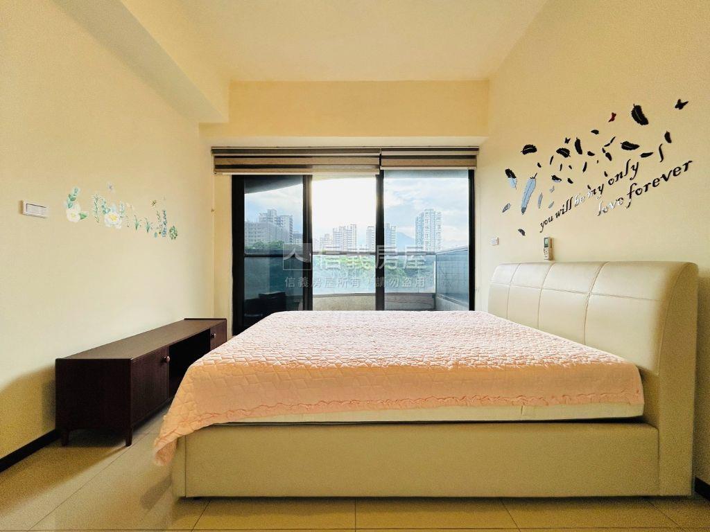 富麗河景觀層林盡染三房房屋室內格局與周邊環境