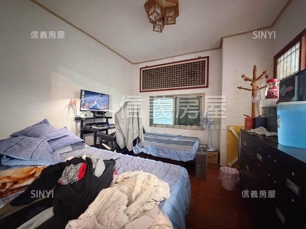 世代⭐採光大空間帶車位房屋室內格局與周邊環境