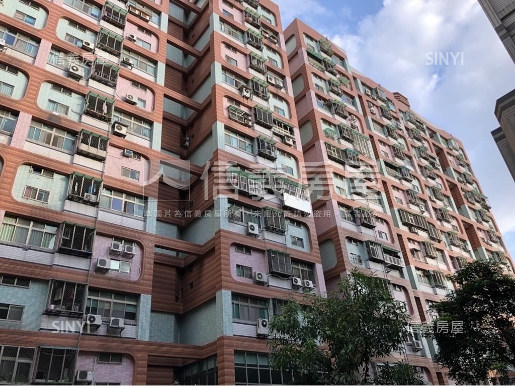 世代⭐採光大空間帶車位房屋室內格局與周邊環境