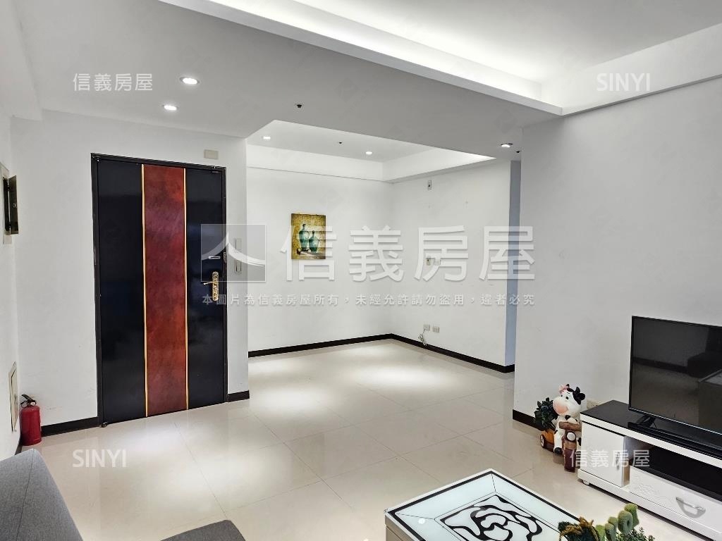 新貴特區溫馨高樓採光美屋房屋室內格局與周邊環境