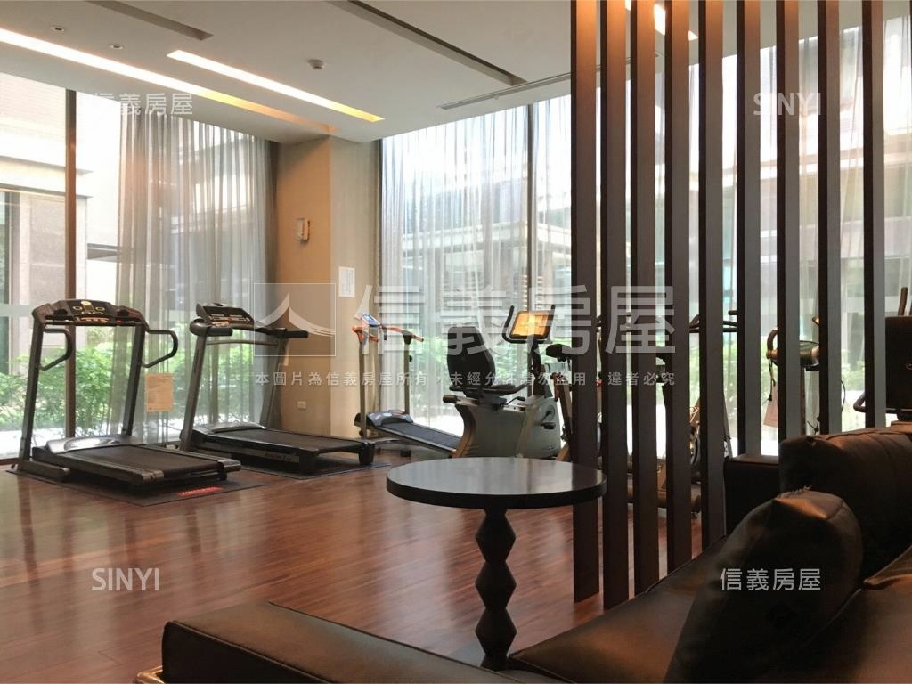 新貴特區溫馨高樓採光美屋房屋室內格局與周邊環境