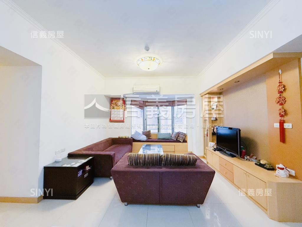 河堤維也納ＤＣ三房平車房屋室內格局與周邊環境