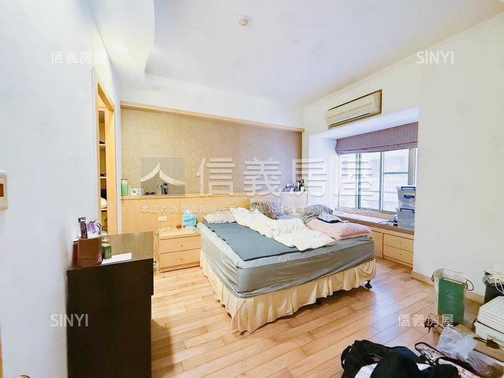 河堤維也納ＤＣ三房平車房屋室內格局與周邊環境