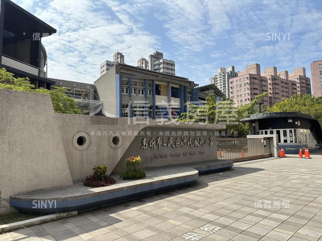 河堤維也納ＤＣ三房平車房屋室內格局與周邊環境