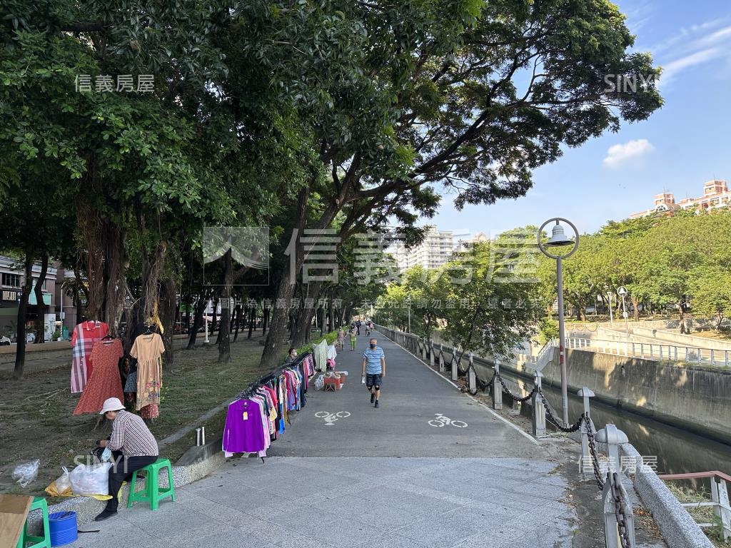 河堤維也納ＤＣ三房平車房屋室內格局與周邊環境