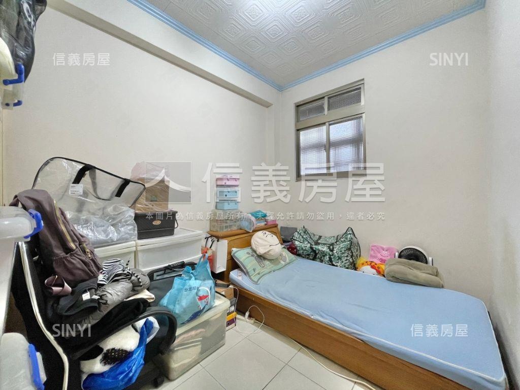 近車站秀峰美寓房屋室內格局與周邊環境