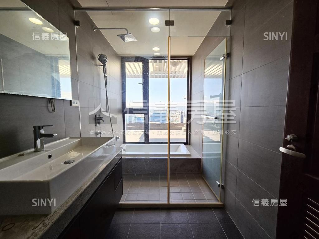 兆之丘帝景鴻圖大展樓中樓房屋室內格局與周邊環境