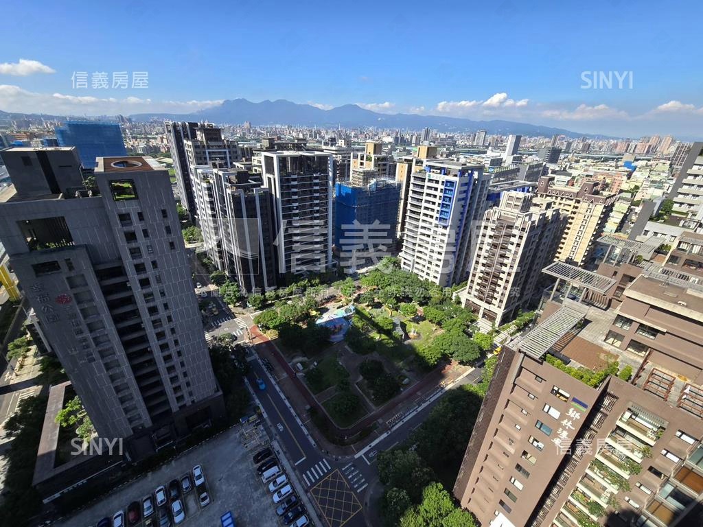 兆之丘帝景鴻圖大展樓中樓房屋室內格局與周邊環境