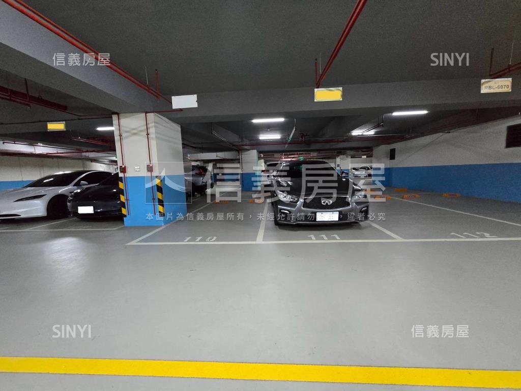 兆之丘帝景鴻圖大展樓中樓房屋室內格局與周邊環境