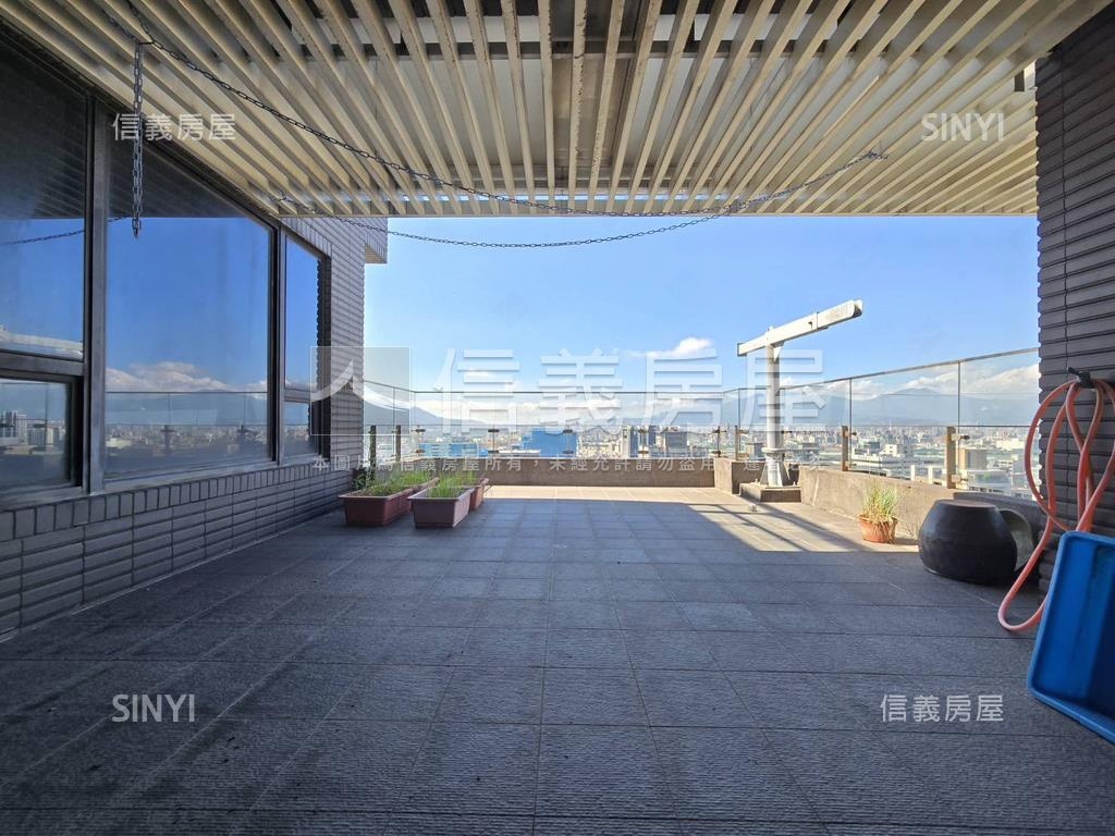 兆之丘帝景鴻圖大展樓中樓房屋室內格局與周邊環境