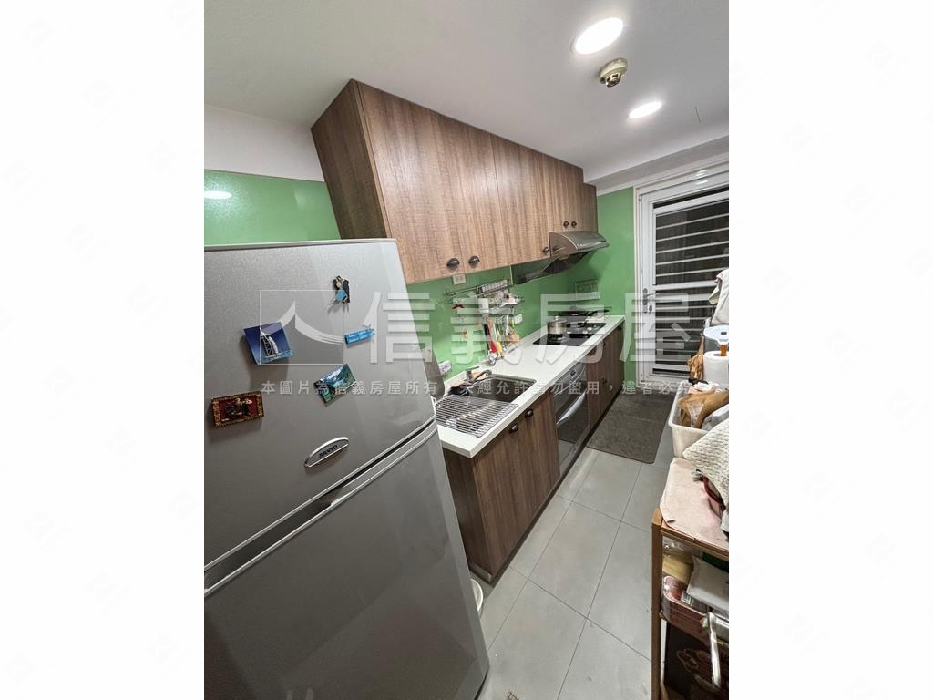 漂亮花都三改二房房屋室內格局與周邊環境