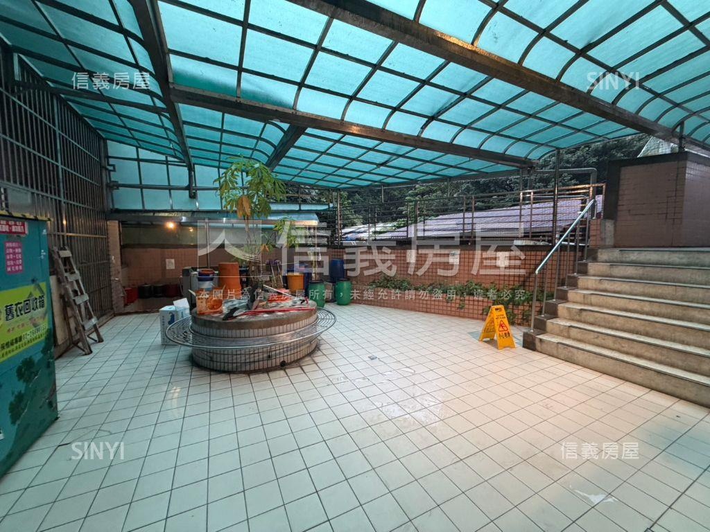 銀河儷人有陽台有綠景房屋室內格局與周邊環境