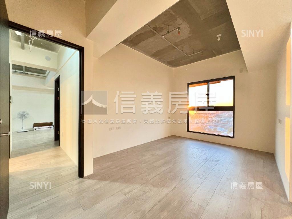 國泰Ｍｏｓｔ＋三房雙車位房屋室內格局與周邊環境