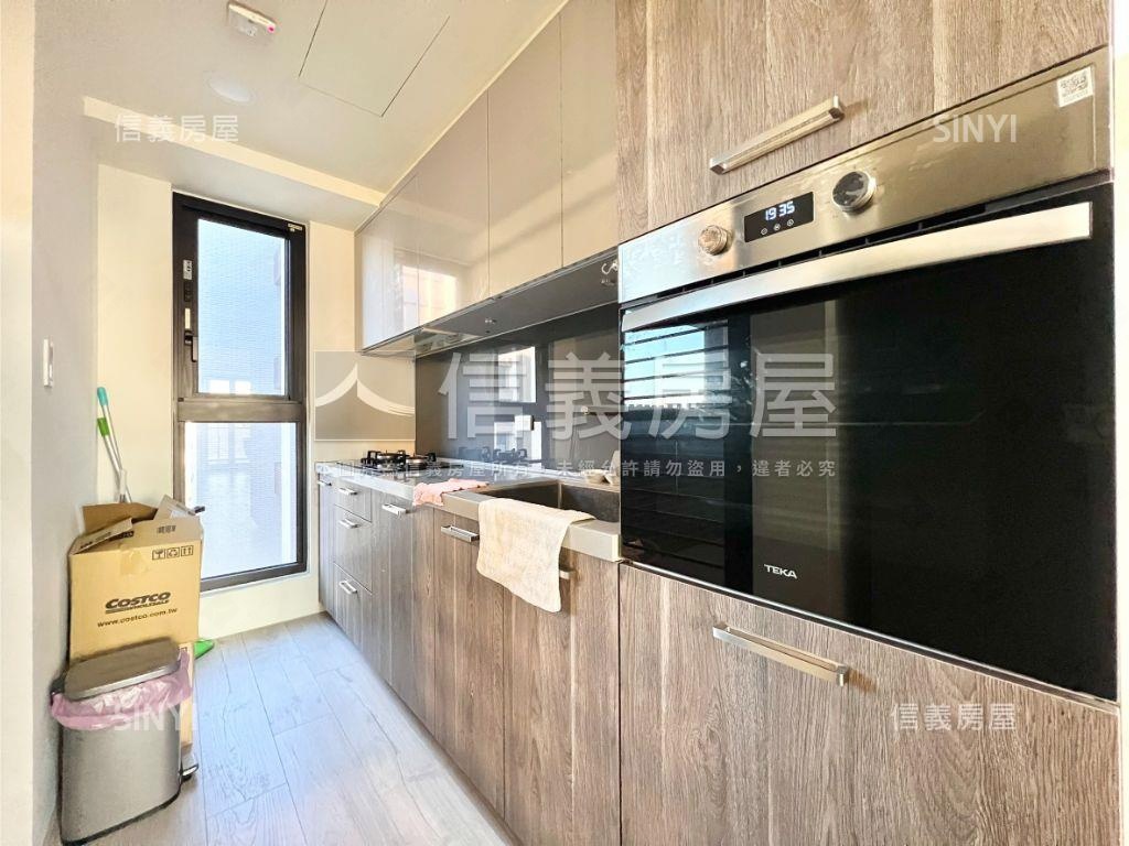 國泰Ｍｏｓｔ＋三房雙車位房屋室內格局與周邊環境