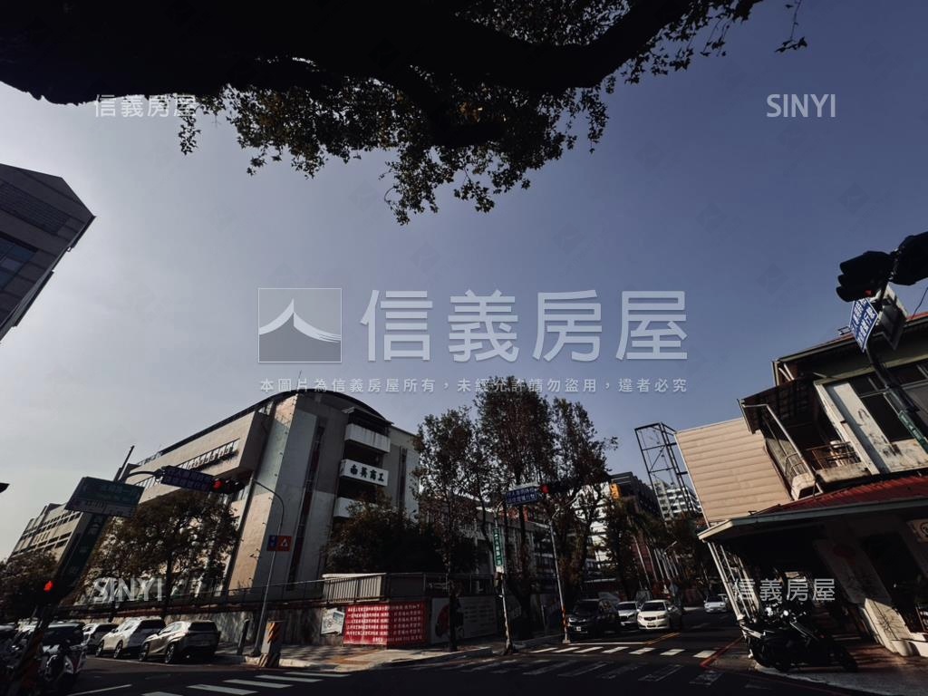 近新光三越南寧面寬透天房屋室內格局與周邊環境