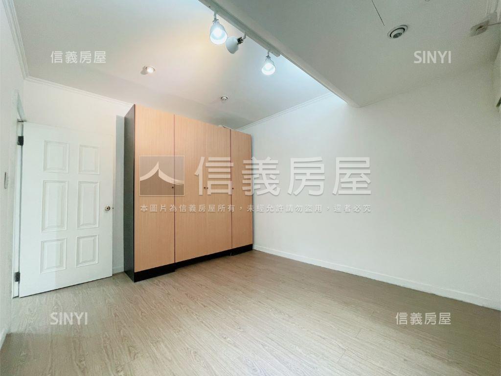 新★南京三民捷運管理三房房屋室內格局與周邊環境