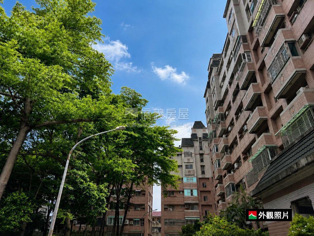 長谷鳳凰Ｅ區３房大車位房屋室內格局與周邊環境
