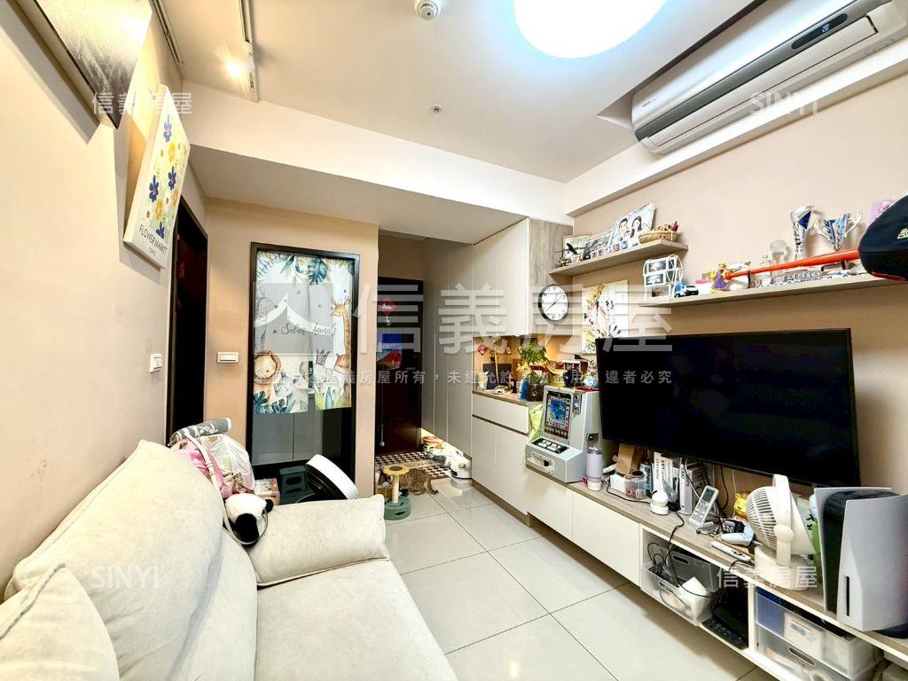 天空景觀佳三房車位房屋室內格局與周邊環境