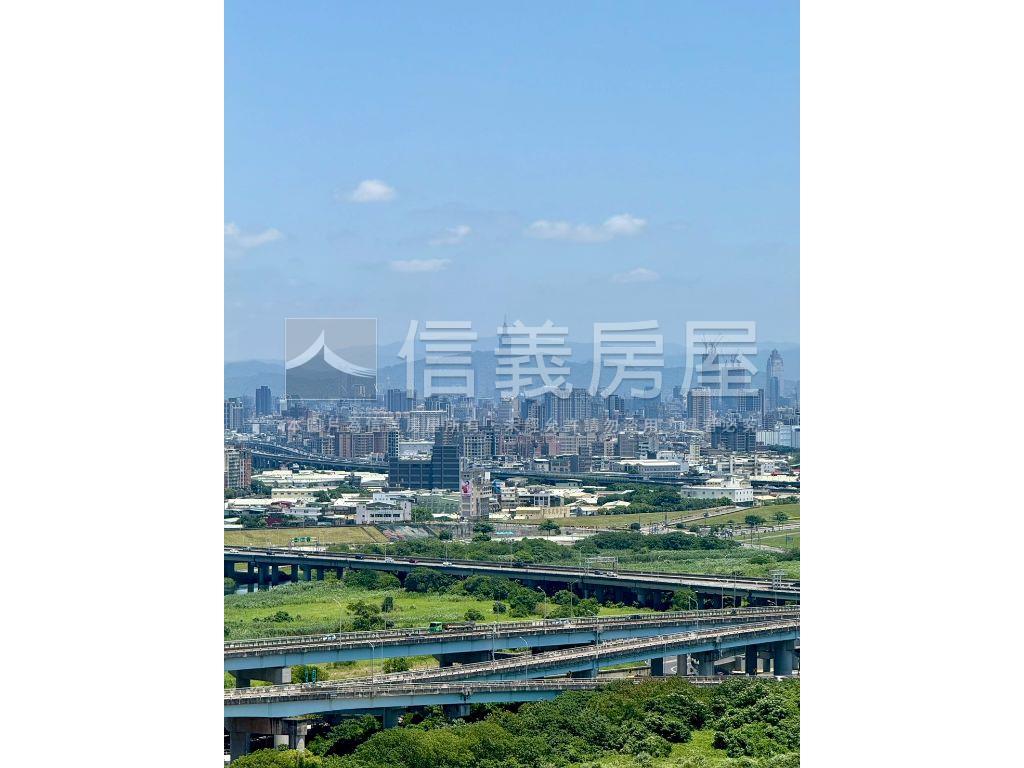 天空景觀佳三房車位房屋室內格局與周邊環境