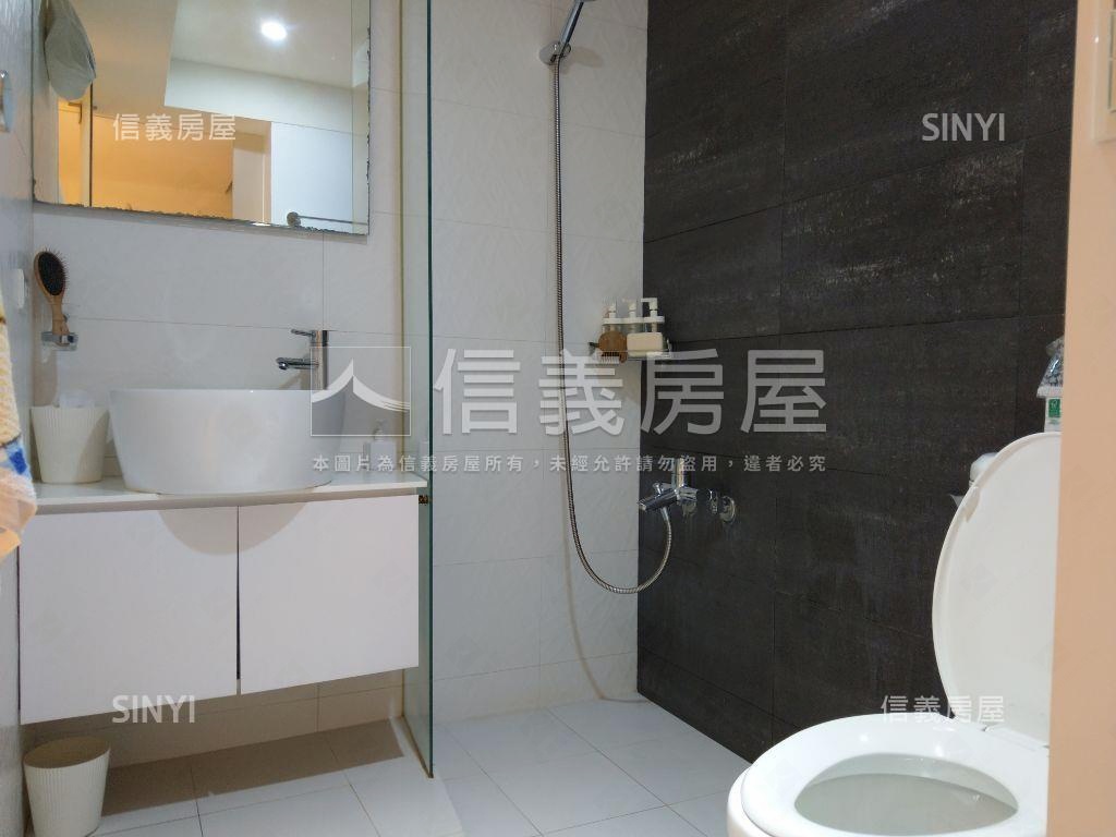 近捷運翠亨雅舍裝潢美屋房屋室內格局與周邊環境