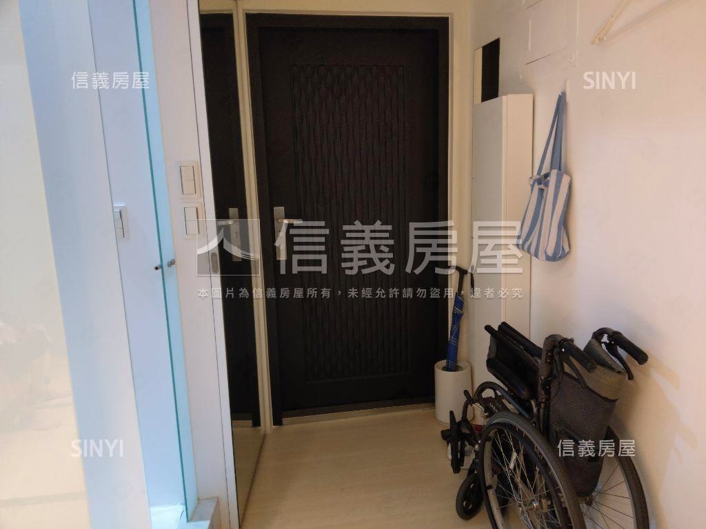 近捷運翠亨雅舍裝潢美屋房屋室內格局與周邊環境