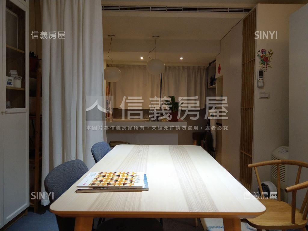 近捷運翠亨雅舍裝潢美屋房屋室內格局與周邊環境