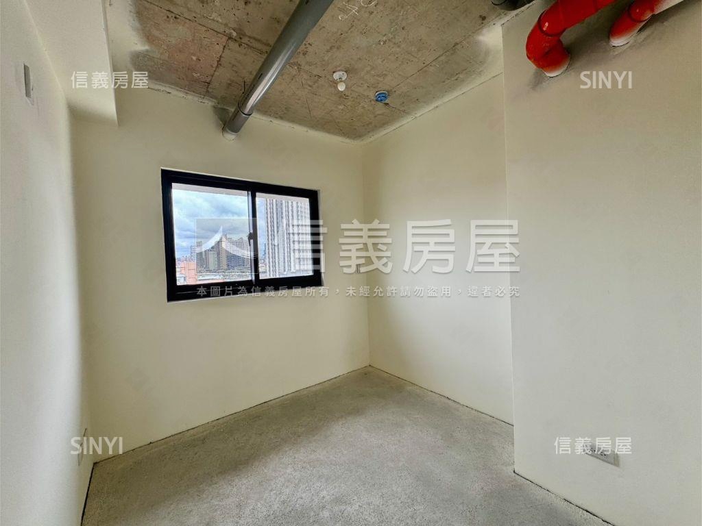 隱竹林．遠眺１０１樓中樓房屋室內格局與周邊環境
