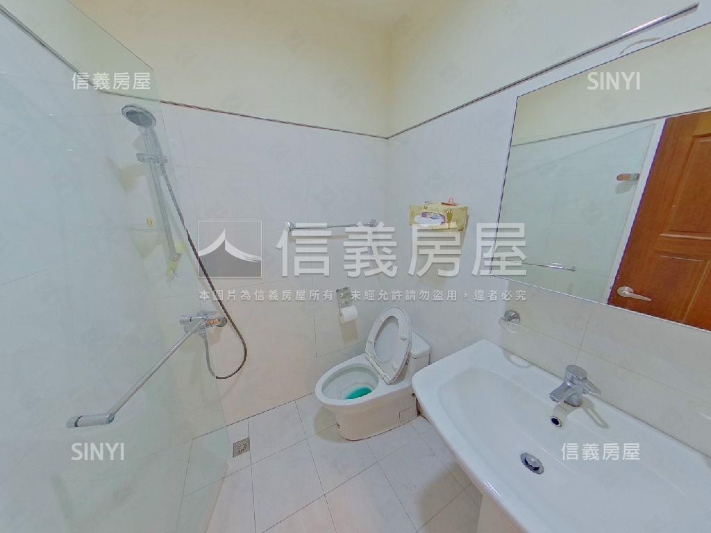 就看這間澄品３房房屋室內格局與周邊環境