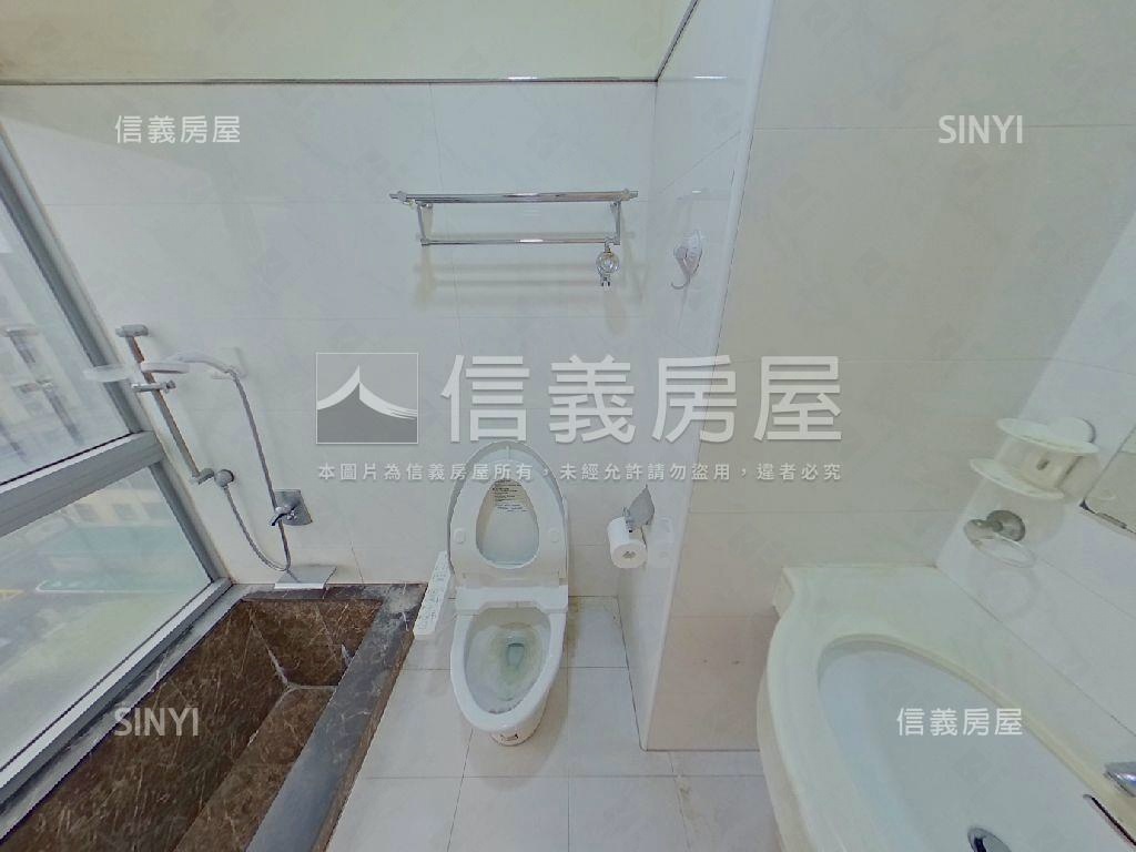 就看這間澄品３房房屋室內格局與周邊環境