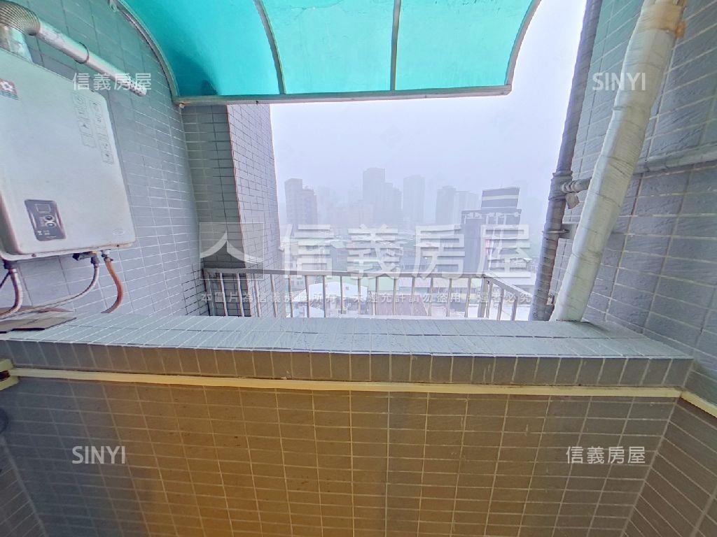 就看這間澄品３房房屋室內格局與周邊環境