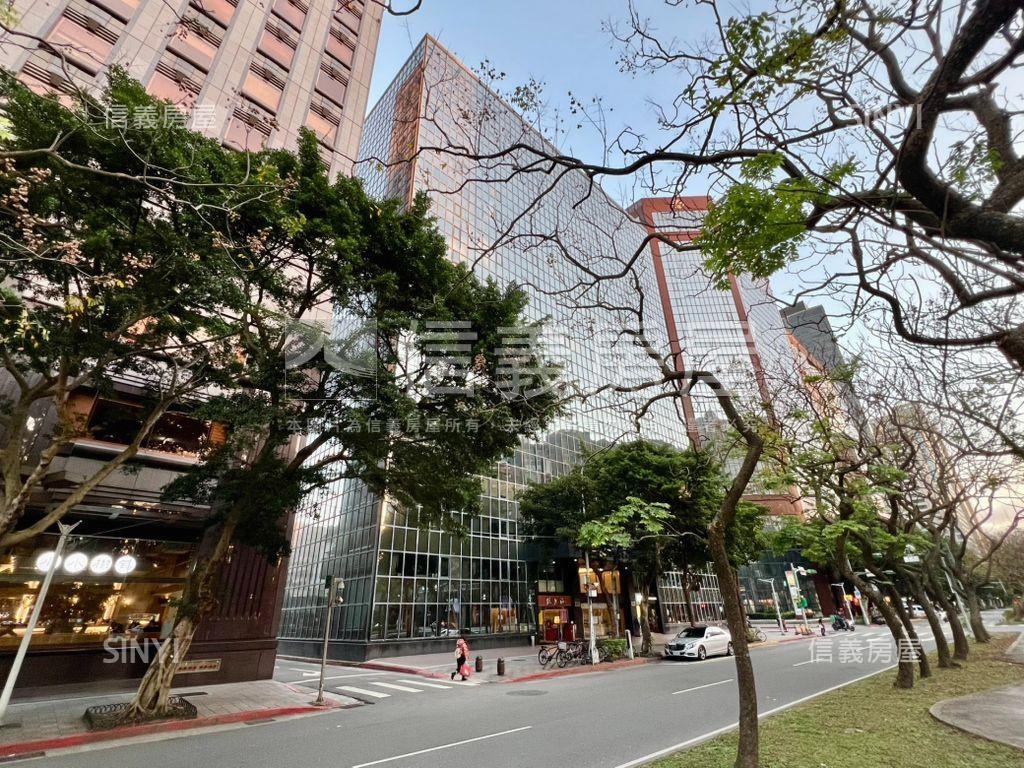敦南商辦保富高樓面樹海房屋室內格局與周邊環境
