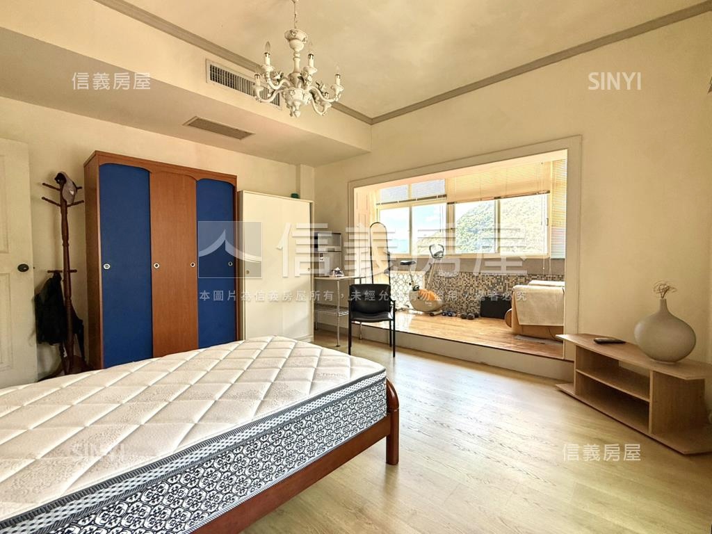 老爺山莊景觀透天美別墅房屋室內格局與周邊環境