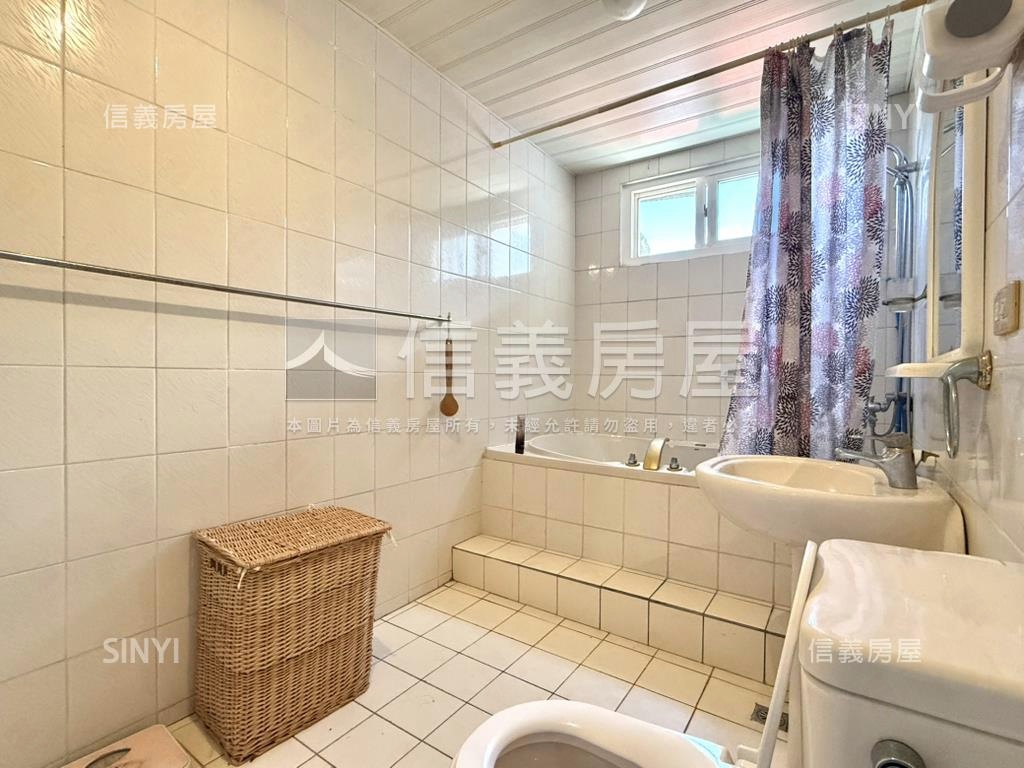 老爺山莊景觀透天美別墅房屋室內格局與周邊環境