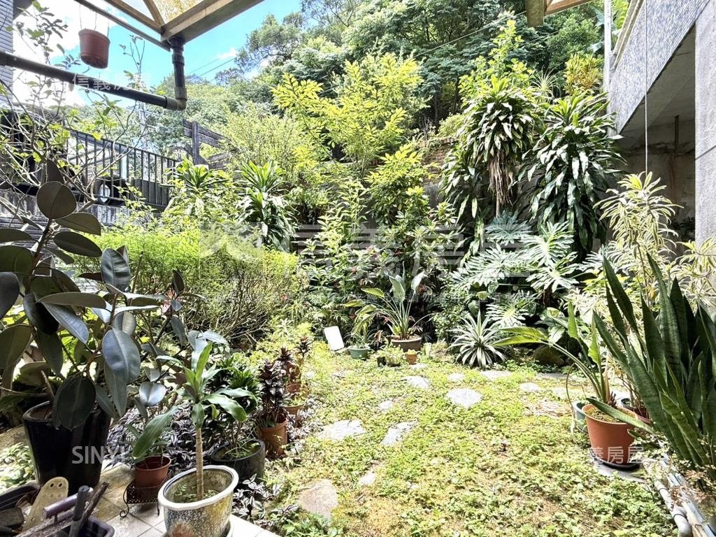 老爺山莊景觀透天美別墅房屋室內格局與周邊環境