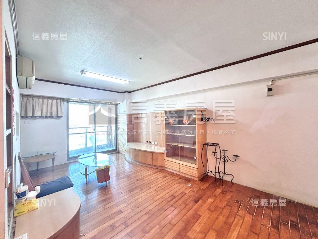 登峰２１高樓視野三房平車房屋室內格局與周邊環境