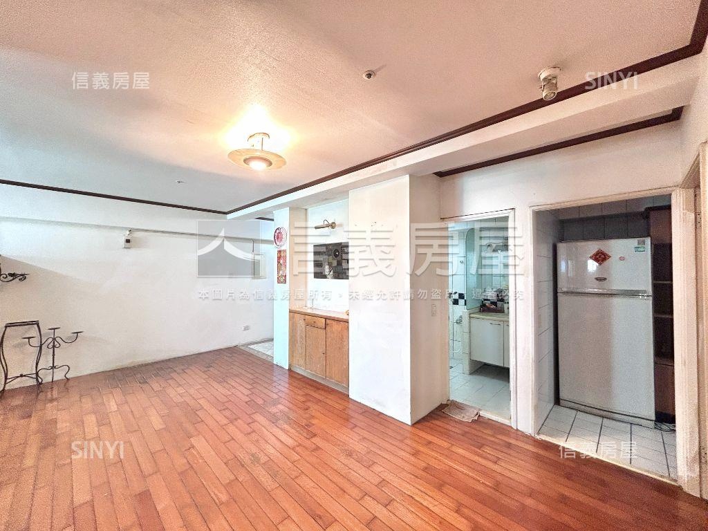 登峰２１高樓視野三房平車房屋室內格局與周邊環境
