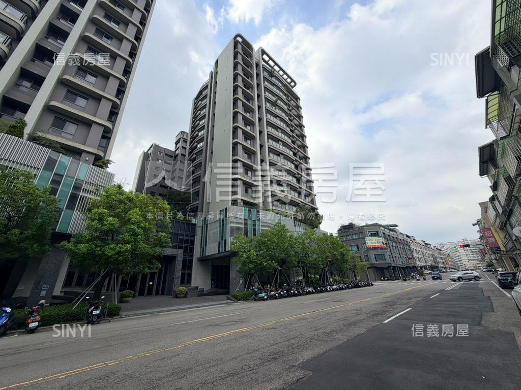育賢路私藏透店房屋室內格局與周邊環境