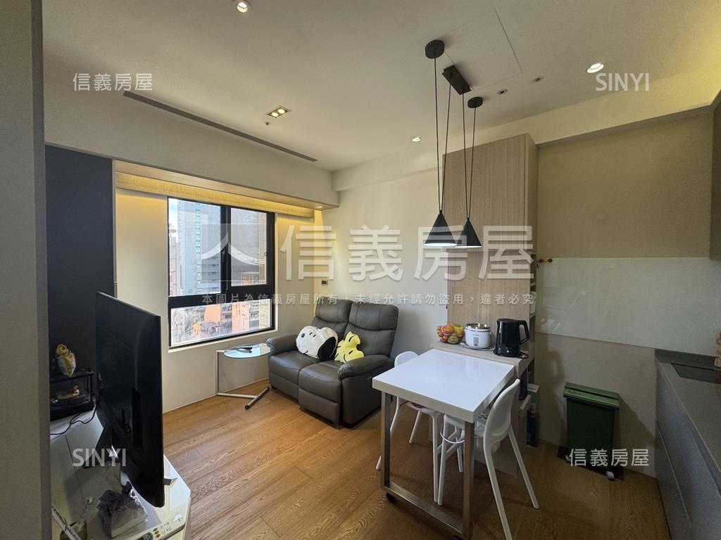 帝標高樓邊間兩房房屋室內格局與周邊環境