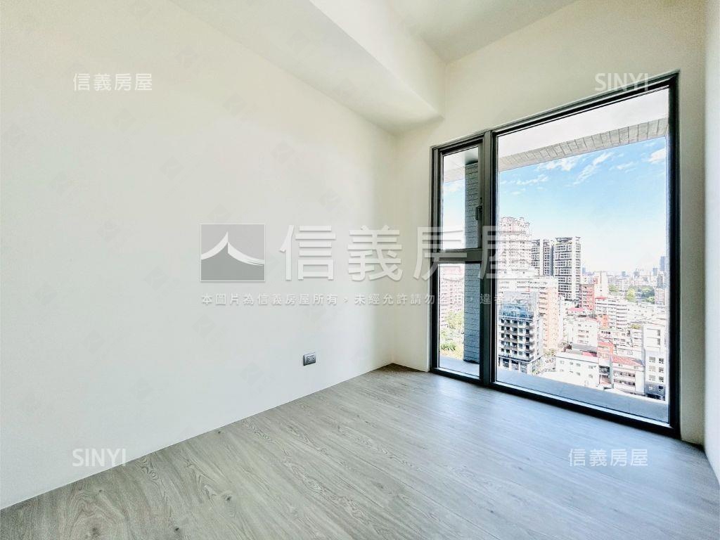 理仁柏舍角間高樓信義獨賣房屋室內格局與周邊環境