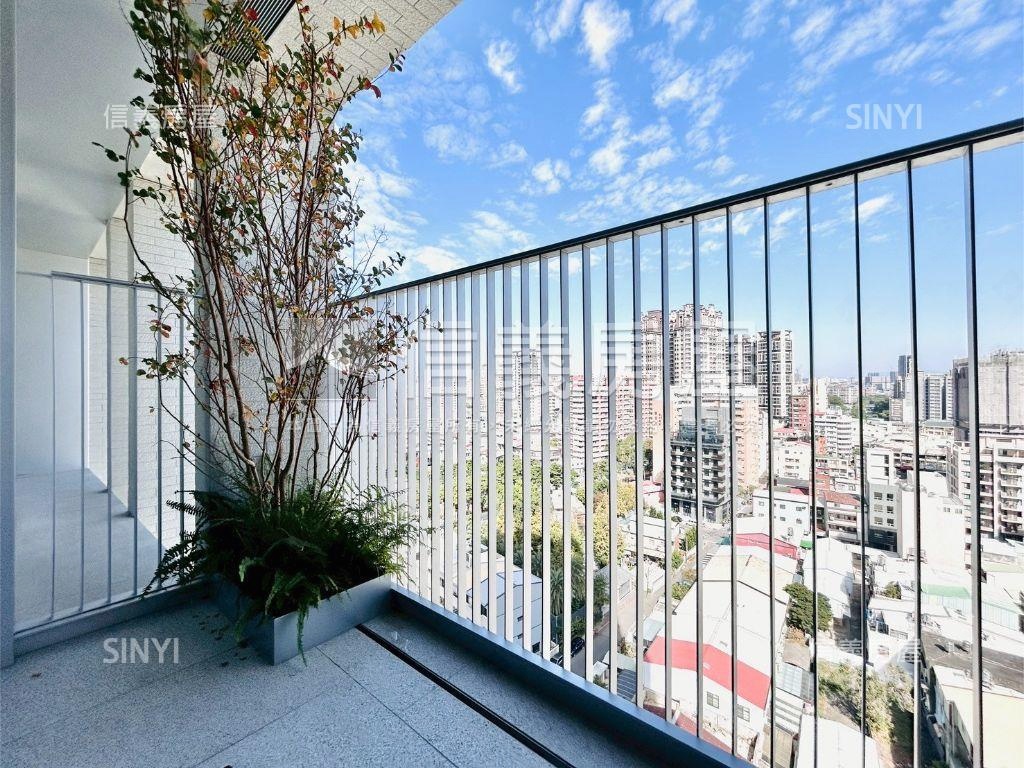 理仁柏舍角間高樓信義獨賣房屋室內格局與周邊環境