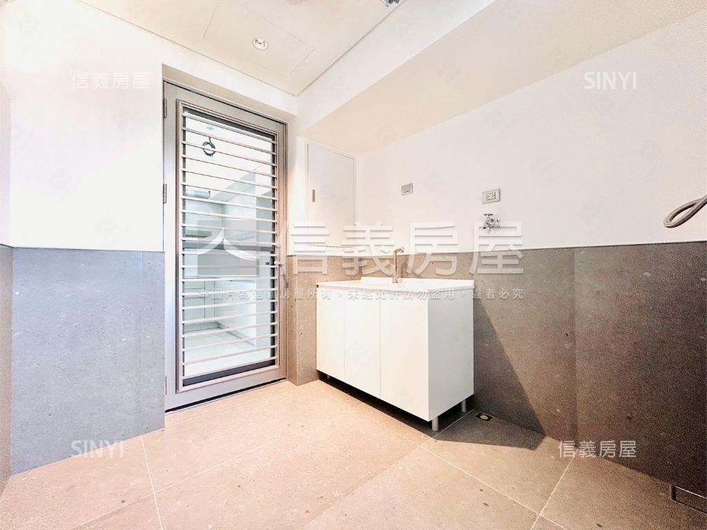 理仁柏舍角間高樓信義獨賣房屋室內格局與周邊環境