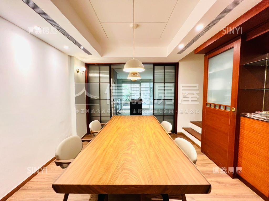 美墅賞面中庭安靜精品別墅房屋室內格局與周邊環境