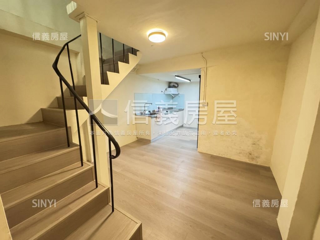 近康橋全新整理孝親美透天房屋室內格局與周邊環境