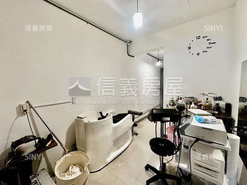 四維路商圈機能美寓房屋室內格局與周邊環境