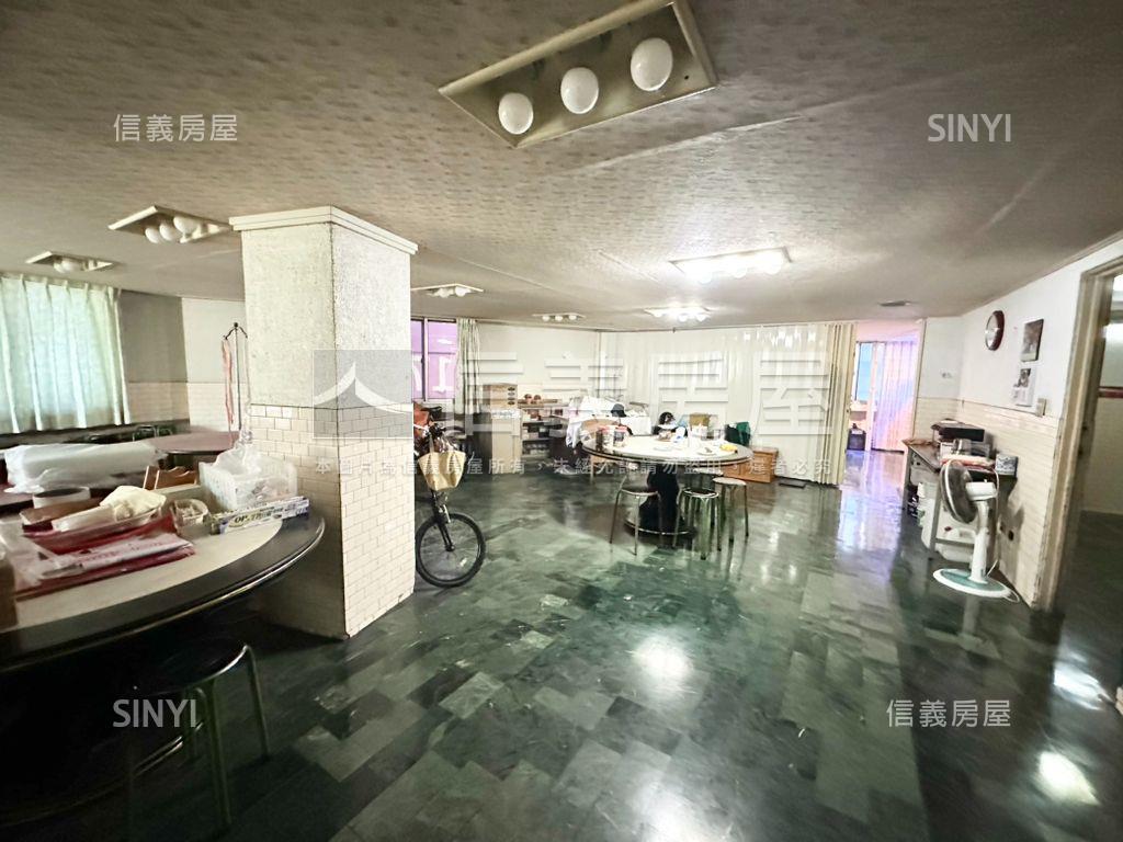 建國中華三角窗六到十二樓房屋室內格局與周邊環境